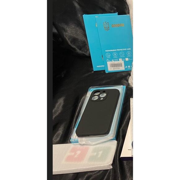 iPhone 15 Pro Phone Case & Screen Protectors - Green, Black, Blue & Clear - Picture 3 of 5